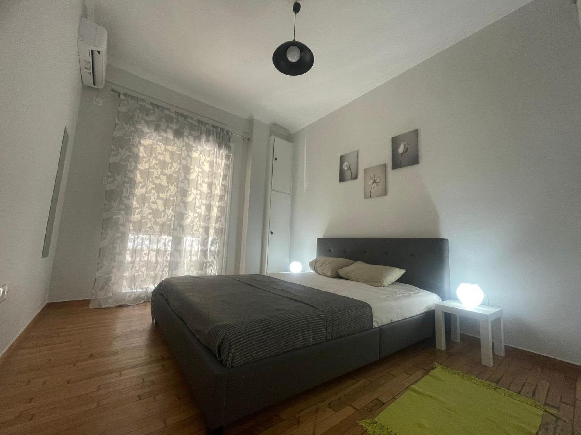 Olibia -8 * Athens